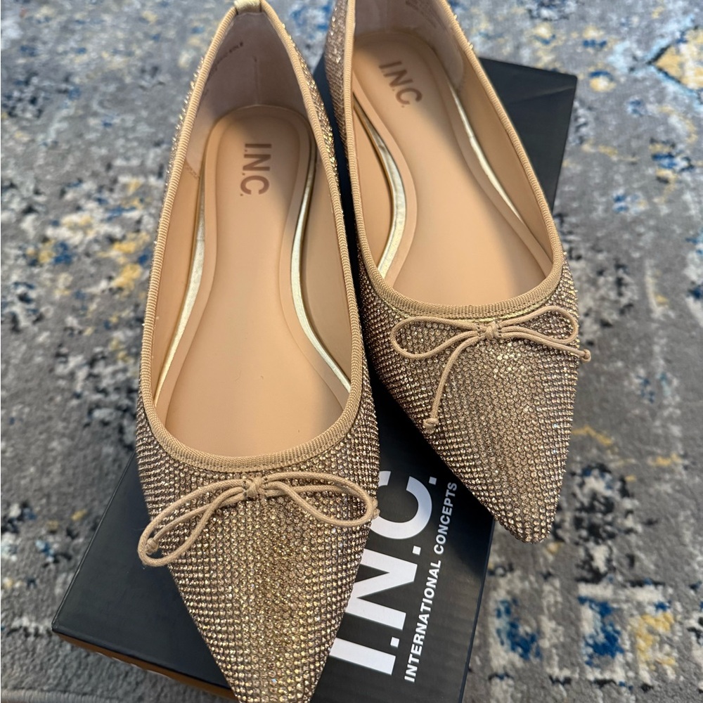 NWT INC International Concepts Women's Sparkling Gold Flats